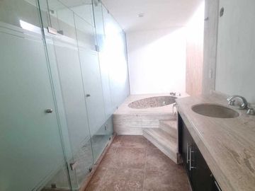 CASA EN VENTA CON GRAN POTENCIAL
