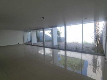 CASA EN VENTA CON GRAN POTENCIAL