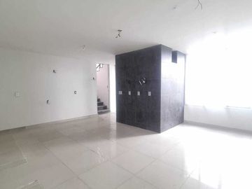 CASA EN VENTA CON GRAN POTENCIAL