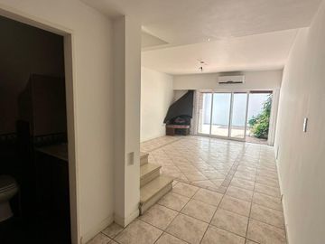 Blanco Encalada 3900, Casa tipo Duplex, 4 Ambientes C/Patio-Terraza-Parrilla-cochera  - Belgrano R