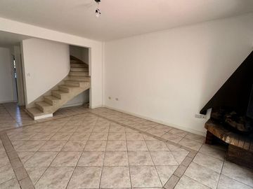Blanco Encalada 3900, Casa tipo Duplex, 4 Ambientes C/Patio-Terraza-Parrilla-cochera  - Belgrano R