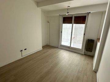 Blanco Encalada 3900, Casa tipo Duplex, 4 Ambientes C/Patio-Terraza-Parrilla-cochera  - V. Urquiza