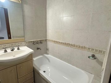 Blanco Encalada 3900, Casa tipo Duplex, 4 Ambientes C/Patio-Terraza-Parrilla-cochera  - V. Urquiza