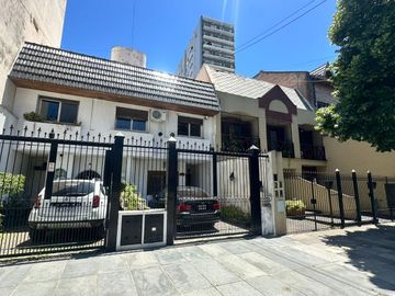 Blanco Encalada 3900, Casa tipo Duplex, 4 Ambientes C/Patio-Terraza-Parrilla-cochera  - V. Urquiza