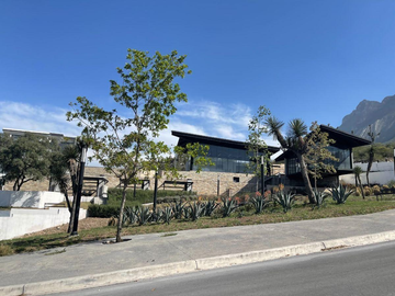 Casa en Venta, Puerta de Hierro, Monterrey, Nuevo León