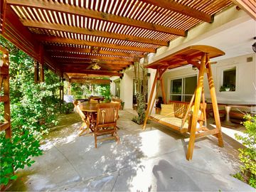 APTO CREDITO - CASA EN VENTA | 5 AMBIENTES | LOTE INTERNO | FINCAS DEL LAGO, ING. MASCHWITZ.