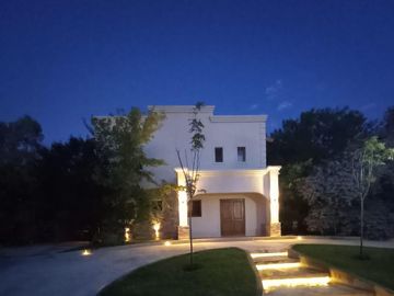 APTO CREDITO - CASA EN VENTA | 5 AMBIENTES | LOTE INTERNO | FINCAS DEL LAGO, ING. MASCHWITZ.