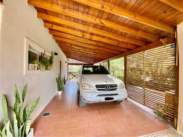 APTO CREDITO - CASA EN VENTA | 5 AMBIENTES | LOTE INTERNO | FINCAS DEL LAGO, ING. MASCHWITZ.