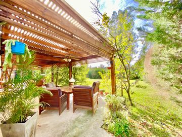 APTO CREDITO - CASA EN VENTA | 5 AMBIENTES | LOTE INTERNO | FINCAS DEL LAGO, ING. MASCHWITZ.