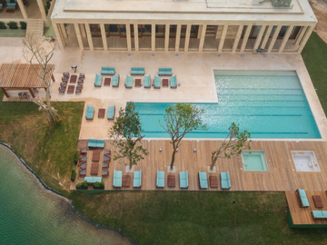 Residencia de 4 Recamaras con Alberca y Jacuzzi en Cabo Norte, Mérida