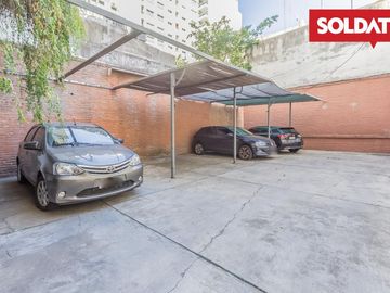 Venta departamento en Belgrano gran terraza,   4 ambientes mas dependencias y cochera