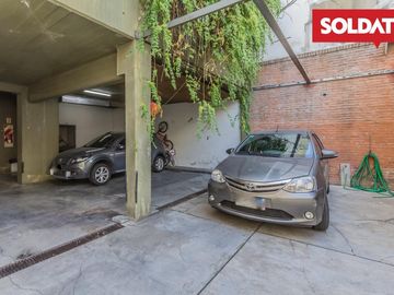 Venta departamento en Belgrano gran terraza,   4 ambientes mas dependencias y cochera