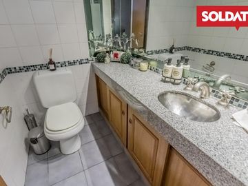 Venta departamento en Belgrano gran terraza,   4 ambientes mas dependencias y cochera
