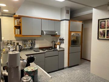 Venta departamento en Belgrano gran terraza,   4 ambientes mas dependencias y cochera