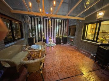 Venta departamento en Belgrano gran terraza,   4 ambientes mas dependencias y cochera