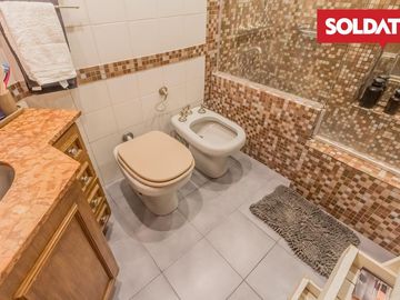Venta departamento en Belgrano gran terraza,   4 ambientes mas dependencias y cochera