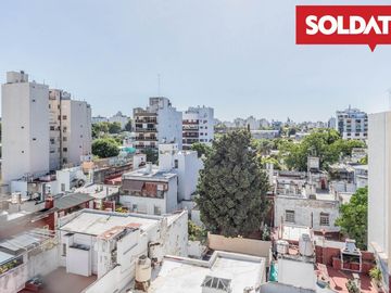 Departamento en venta, apto crédito, 3 ambientes con 2 baños. Espacio guardacoche.