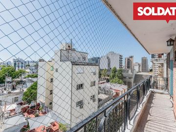 Departamento en venta, apto crédito, 3 ambientes con 2 baños. Espacio guardacoche.