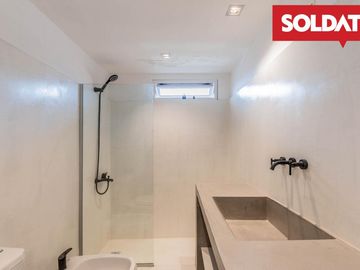 Departamento en venta, apto crédito, 3 ambientes con 2 baños. Espacio guardacoche.