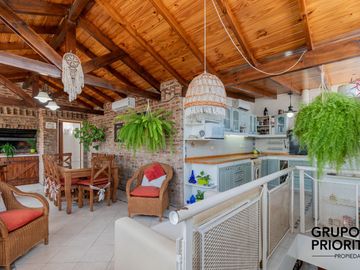 VENTA DEPARTAMENTO 4 AMBIENTES EN BOEDO CON PARRILLA Y QUINCHO INTEGRADO