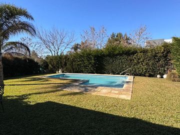 Casa en  VENTA en Barrancas de Iraola