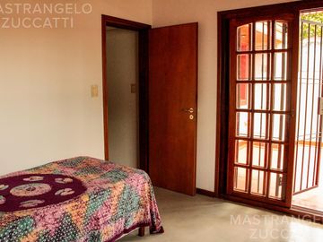 Excelente chalet apto credito hipotecario - Banfield Este