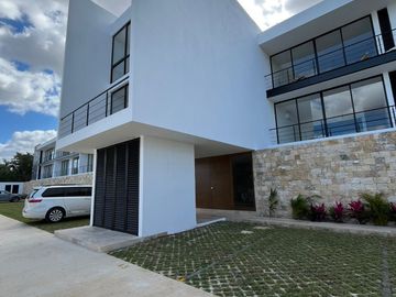 Departamentos(1R) en Venta en Vorá en Temozón Norte