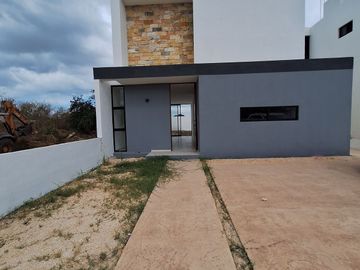 Casa (127) en Venta en Privada Nadira en Conkal