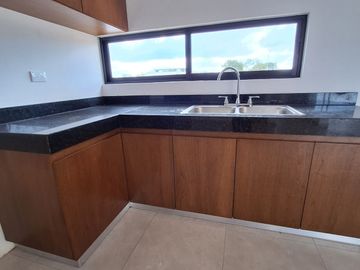 Casa (127) en Venta en Privada Nadira en Conkal