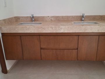Casa (127) en Venta en Privada Nadira en Conkal