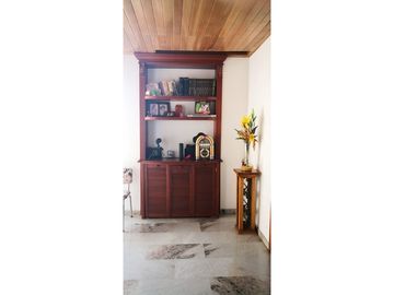 SE ARRIENDA GRAN Y HERMOSO APARTAMENTO EN LOS ALPES