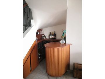 SE ARRIENDA GRAN Y HERMOSO APARTAMENTO EN LOS ALPES