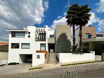 CASA EN VENTA EN PRADO LARGO ZONA ESMERALDA