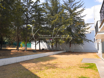 Casa en Interlomas con gran jardin 4 habitaciones