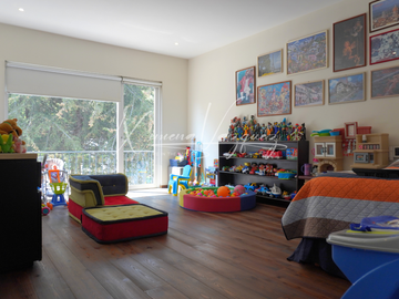 Casa en Interlomas con gran jardin 4 habitaciones