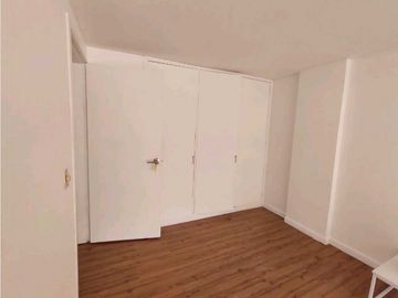 Venta / Arriendo apto en la 93