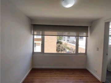 Venta / Arriendo apto en la 93