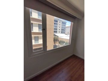Venta / Arriendo apto en la 93