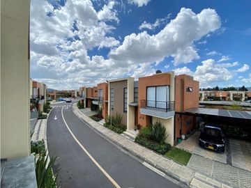 SE VENDE CASA EN OIKOS PALOS VERDES