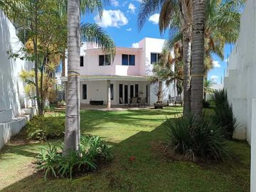ESPECTACULAR RESIDENCIA EN VENTA COTO LA CEIBA SOBRE JUAN PALOMAR