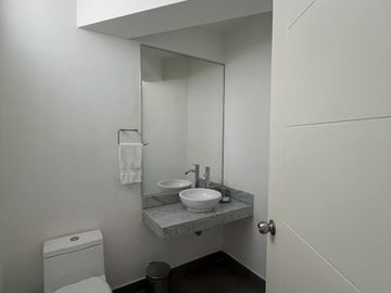 MODERNO APART-HOTEL EN VENTA DE 24 DEPARTAMENTOS EN MIRAFLORES