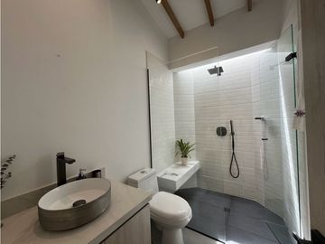 Casa Amoblada en Arriendo en Rionegro sector Ojo de Agua