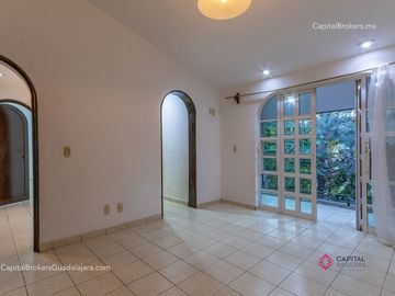 Casa en venta en Bugambilias Zona Sur Lujo