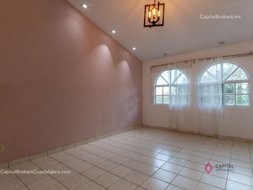 Casa en venta en Bugambilias Zona Sur Lujo