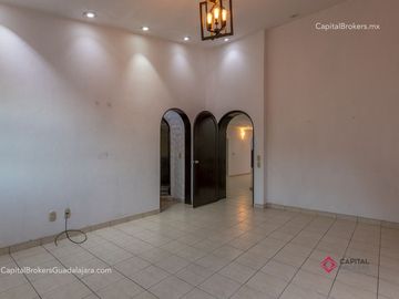 Casa en venta en Bugambilias Zona Sur Lujo