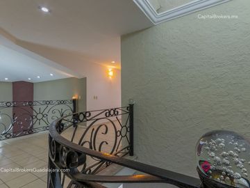 Casa en venta en Bugambilias Zona Sur Lujo