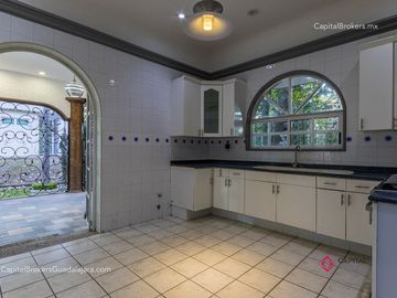 Casa en venta en Bugambilias Zona Sur Lujo