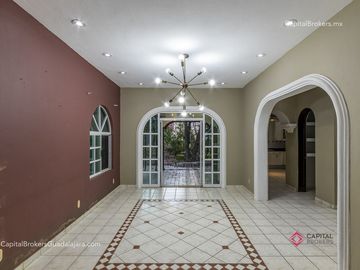 Casa en venta en Bugambilias Zona Sur Lujo