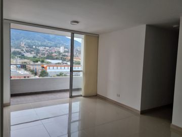 Arrienda  apartamento en Sabaneta / Parte baja
