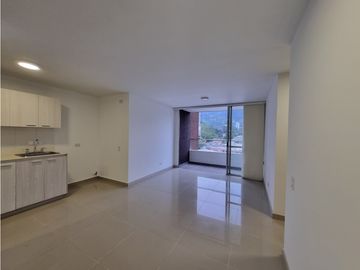 Arrienda  apartamento en Sabaneta / Parte baja